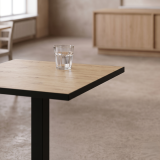 Bistrotisch OMEGA 68x68 Artisan-Eiche mit Mattschwarzer Kante
