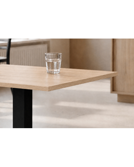 Tisch ALFA S Schwarz mit Laminierte-Platten 18 mm