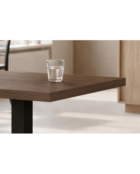 Tisch ALFA S Schwarz mit Laminierte-Platten 18 mm