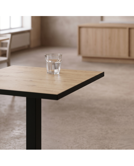 Tisch OMEGA 68x68 Artisan-Eiche mit Mattschwarzer Kante
